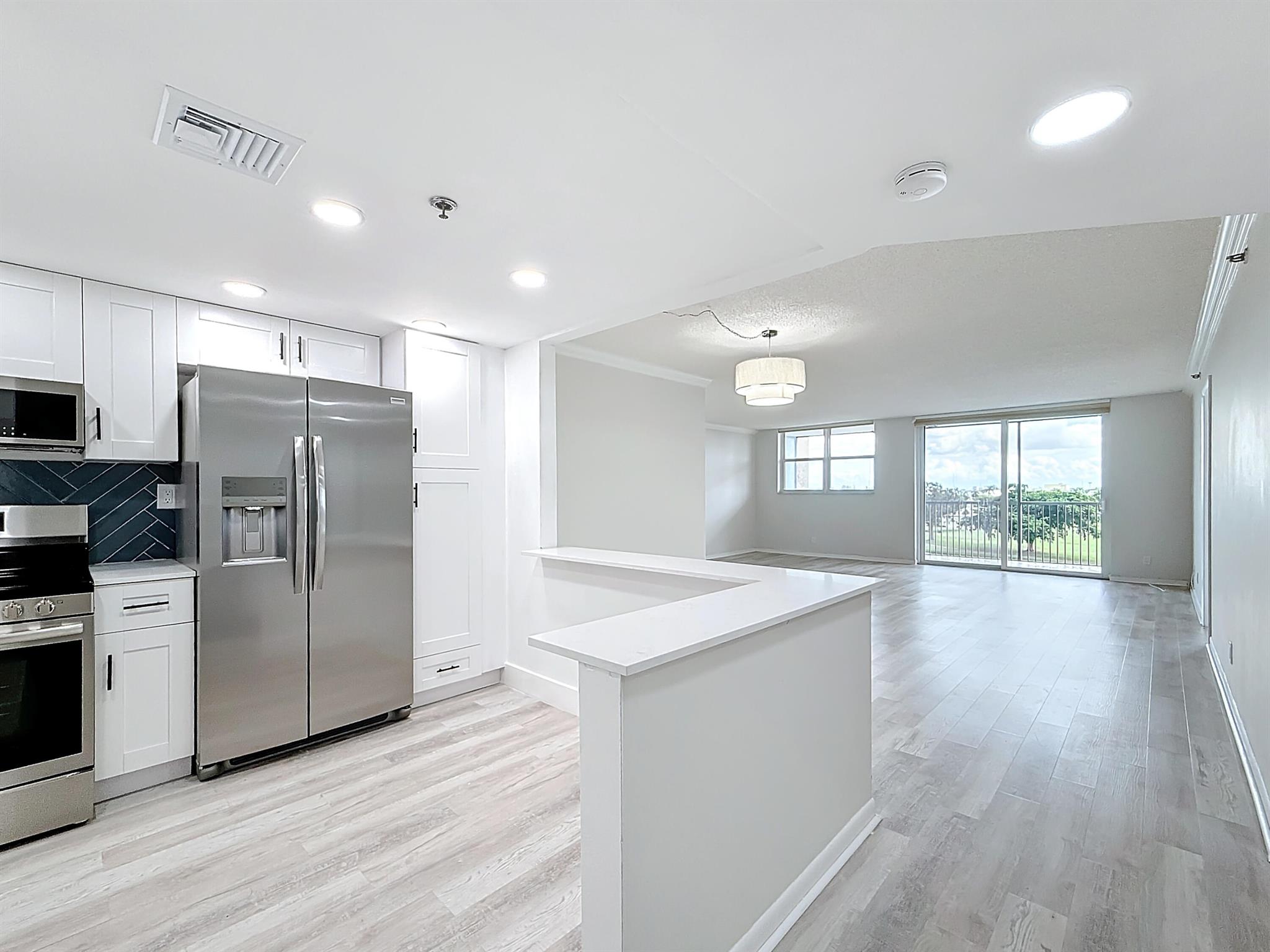 3150 W Rolling Hls Cir #606