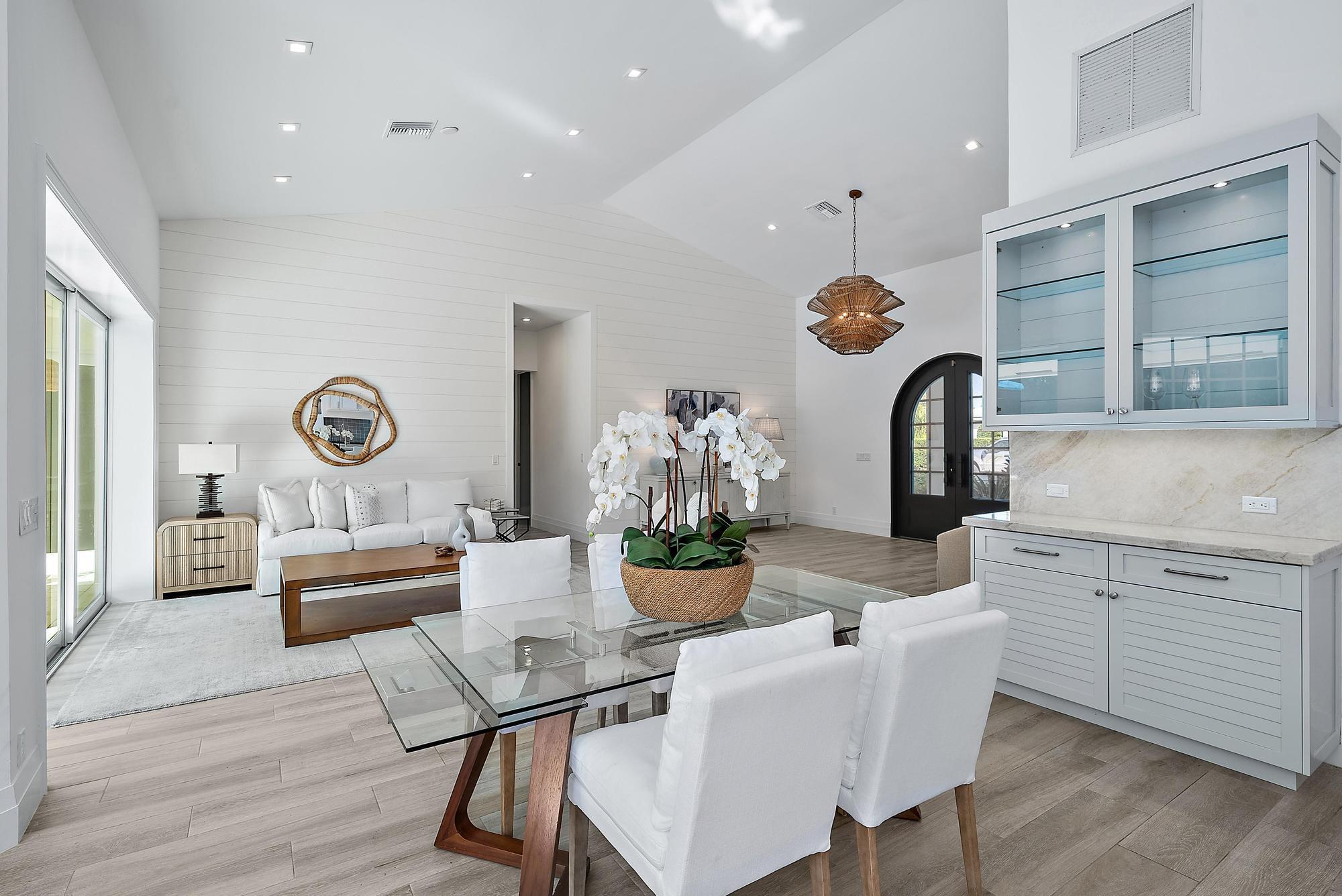 189 Shelter Ln Jupiter Inlet Colony, FL 33469