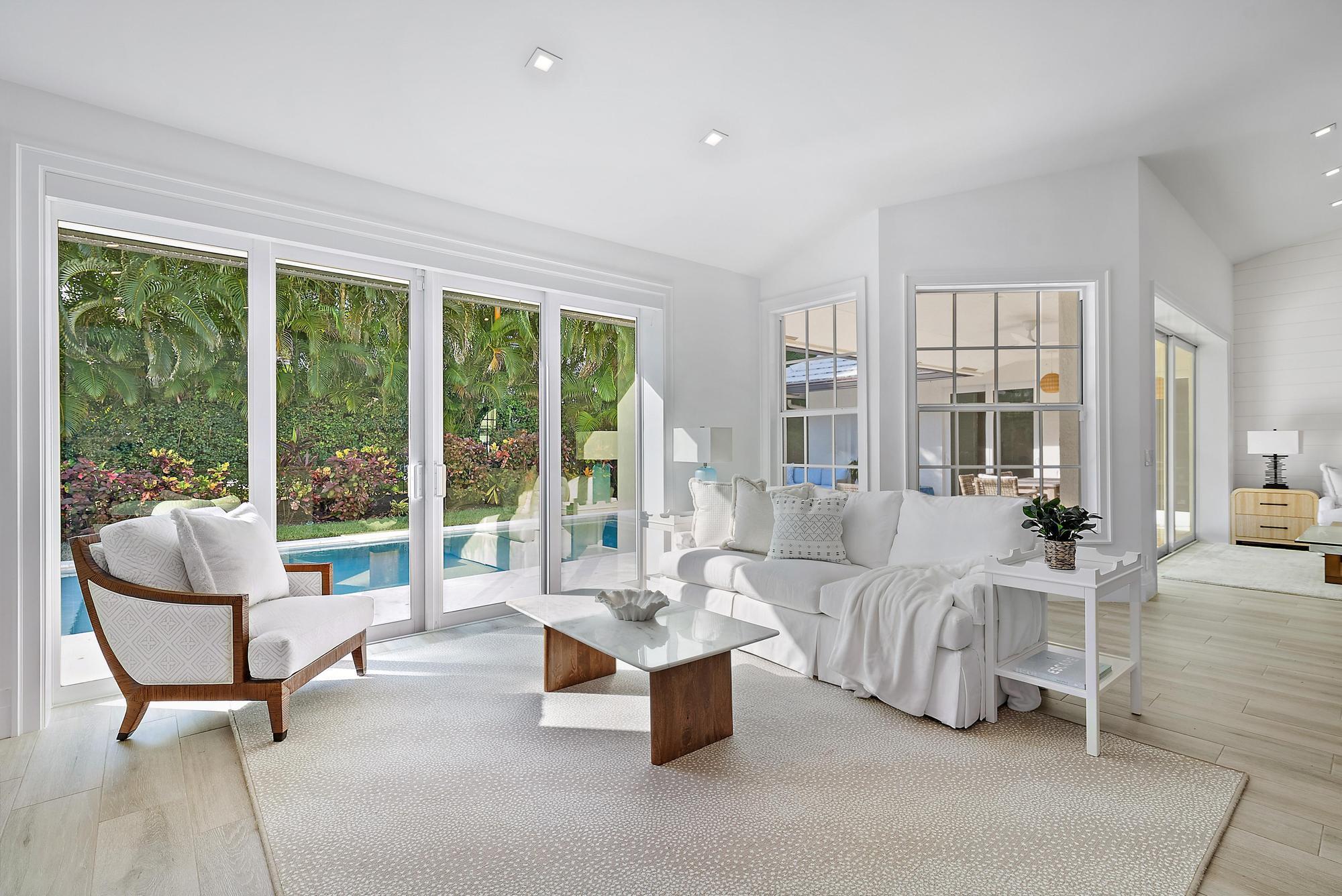 189 Shelter Ln Jupiter Inlet Colony, FL 33469