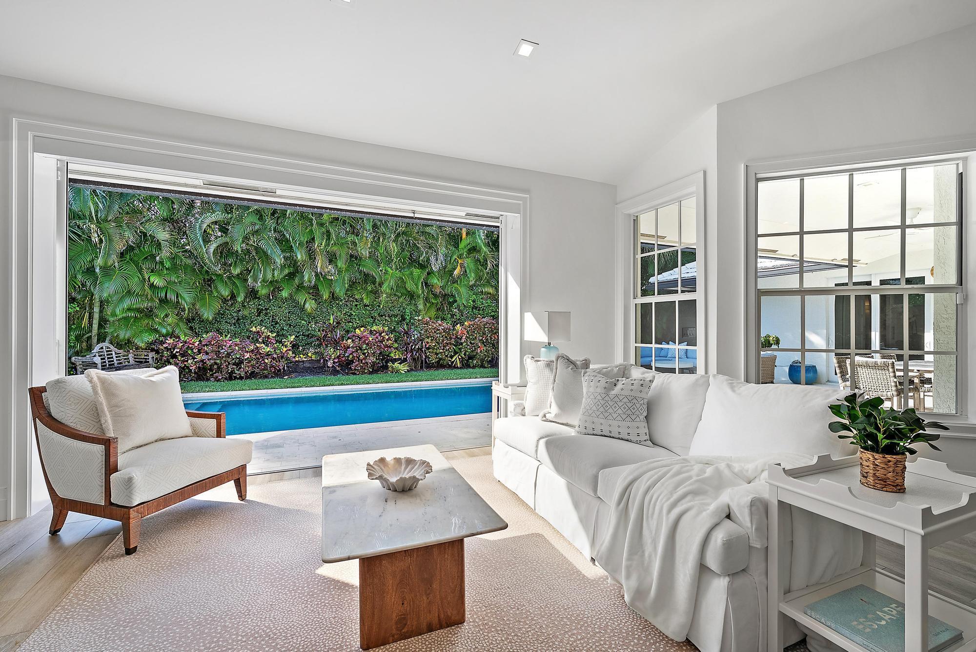 189 Shelter Ln Jupiter Inlet Colony, FL 33469