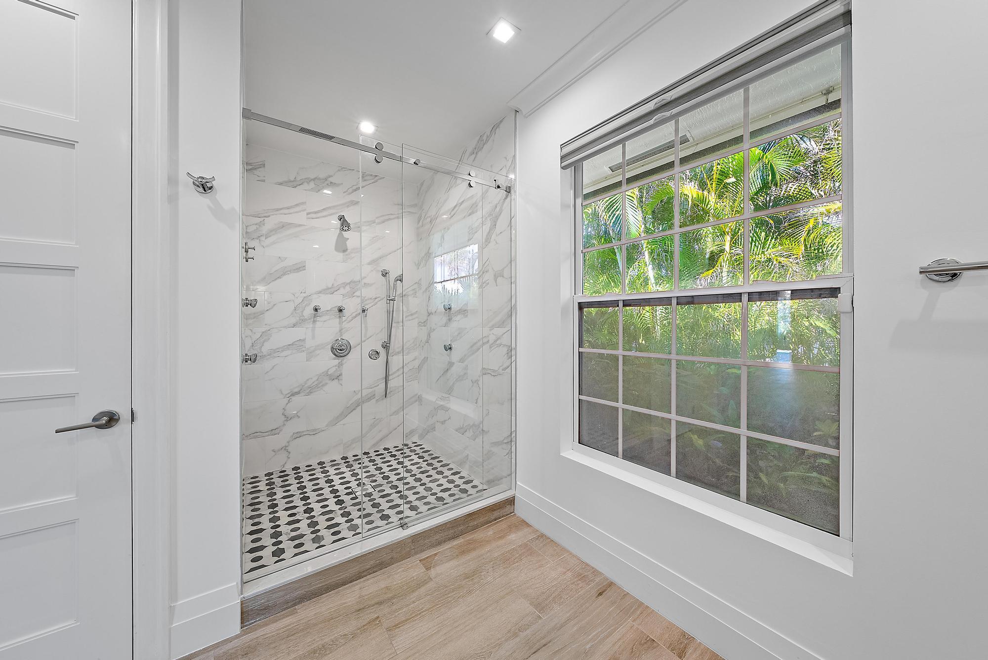 189 Shelter Ln Jupiter Inlet Colony, FL 33469