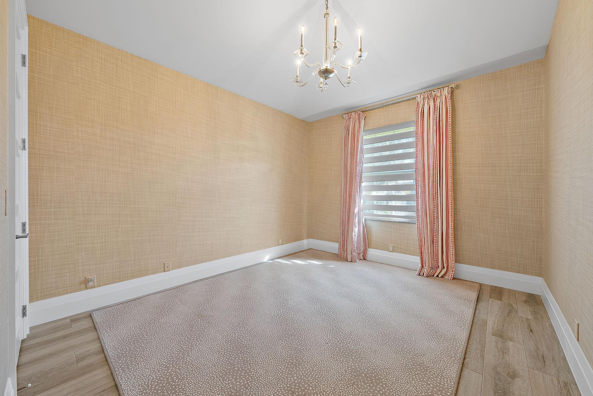 189 Shelter Ln Jupiter Inlet Colony, FL 33469