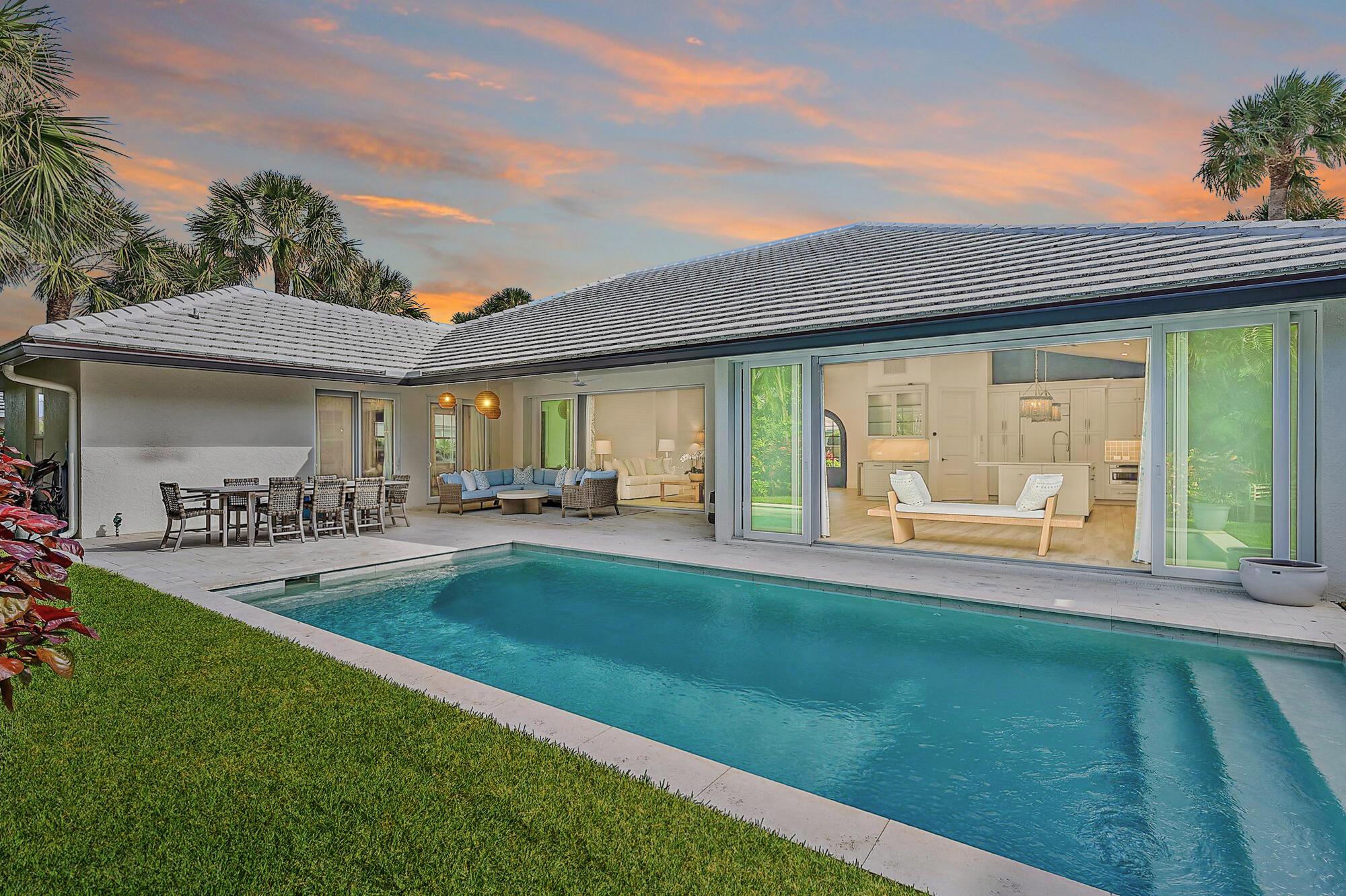 189 Shelter Ln Jupiter Inlet Colony, FL 33469