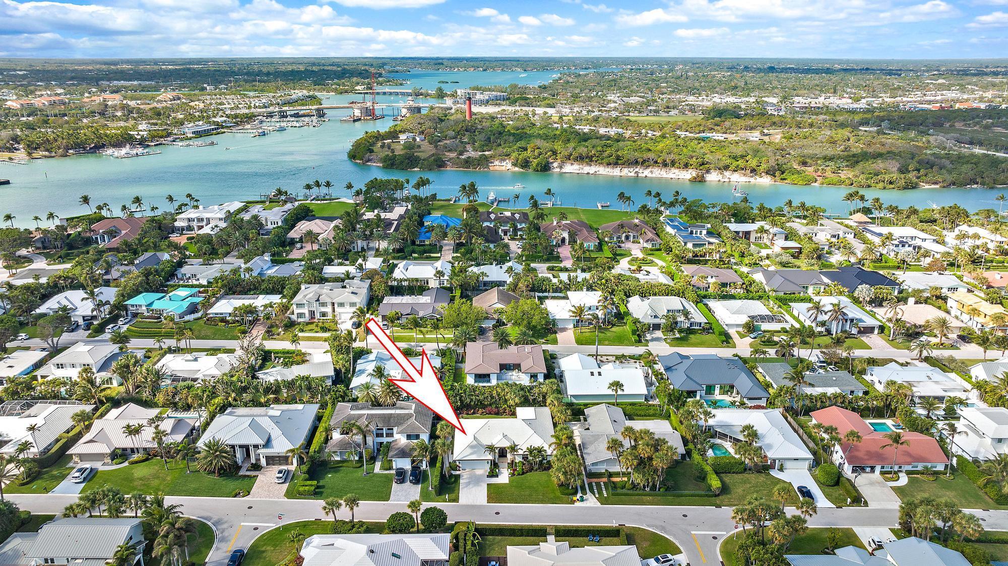 189 Shelter Ln Jupiter Inlet Colony, FL 33469