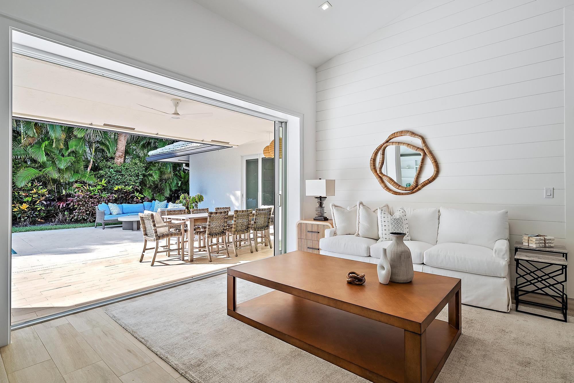 189 Shelter Ln Jupiter Inlet Colony, FL 33469