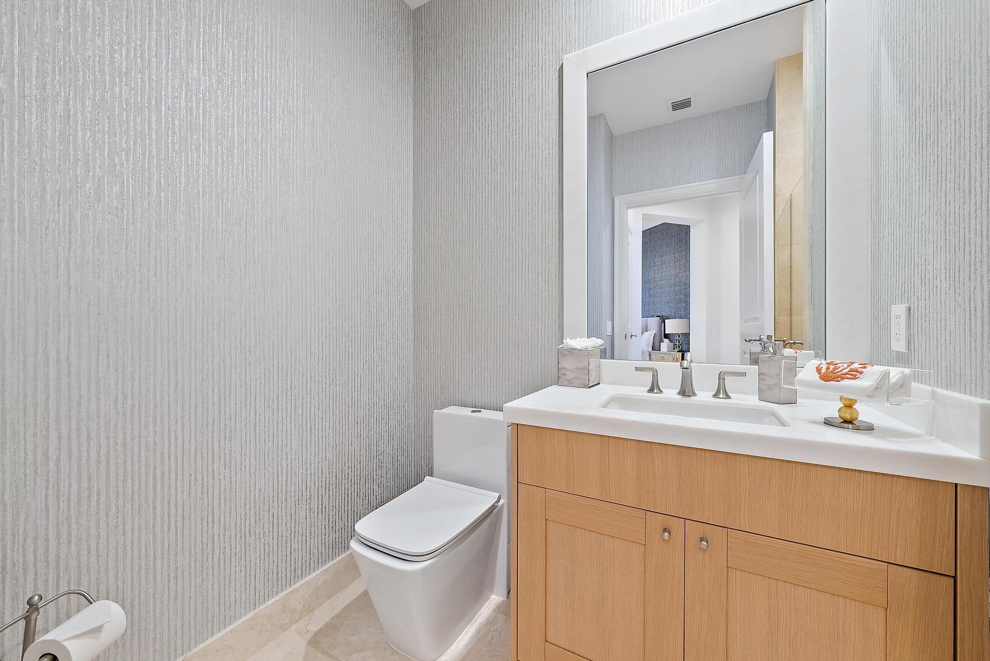 2700 N Ocean Dr #Ph1b Riviera Beach, FL 33404