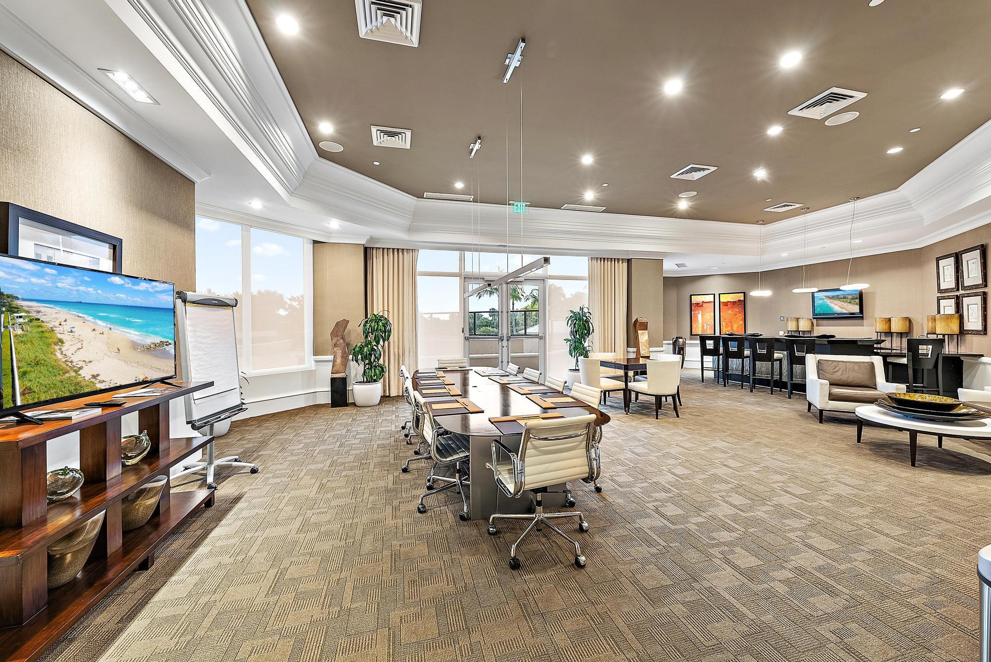 2700 N Ocean Dr #Ph1b Riviera Beach, FL 33404