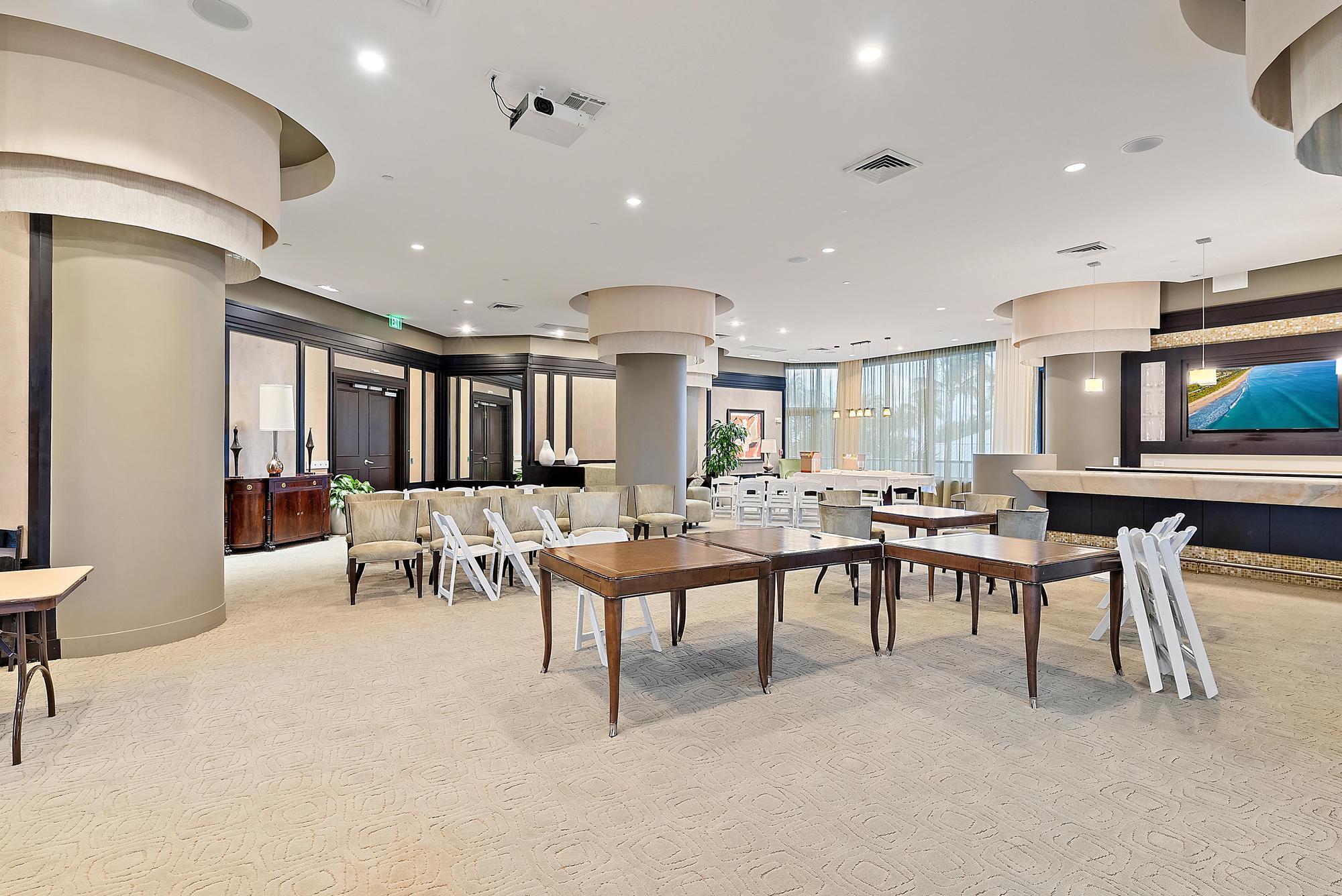 2700 N Ocean Dr #Ph1b Riviera Beach, FL 33404