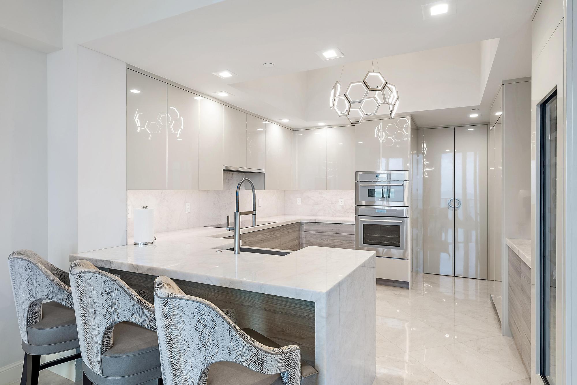 2700 N Ocean Dr #Ph1b Riviera Beach, FL 33404