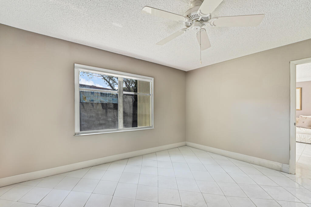33 Abbey #103 Delray Beach, FL 33446
