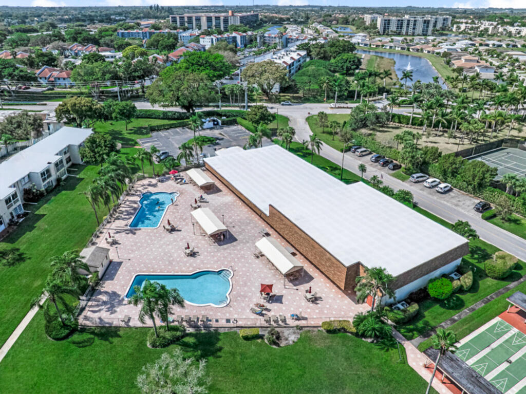 33 Abbey #103 Delray Beach, FL 33446