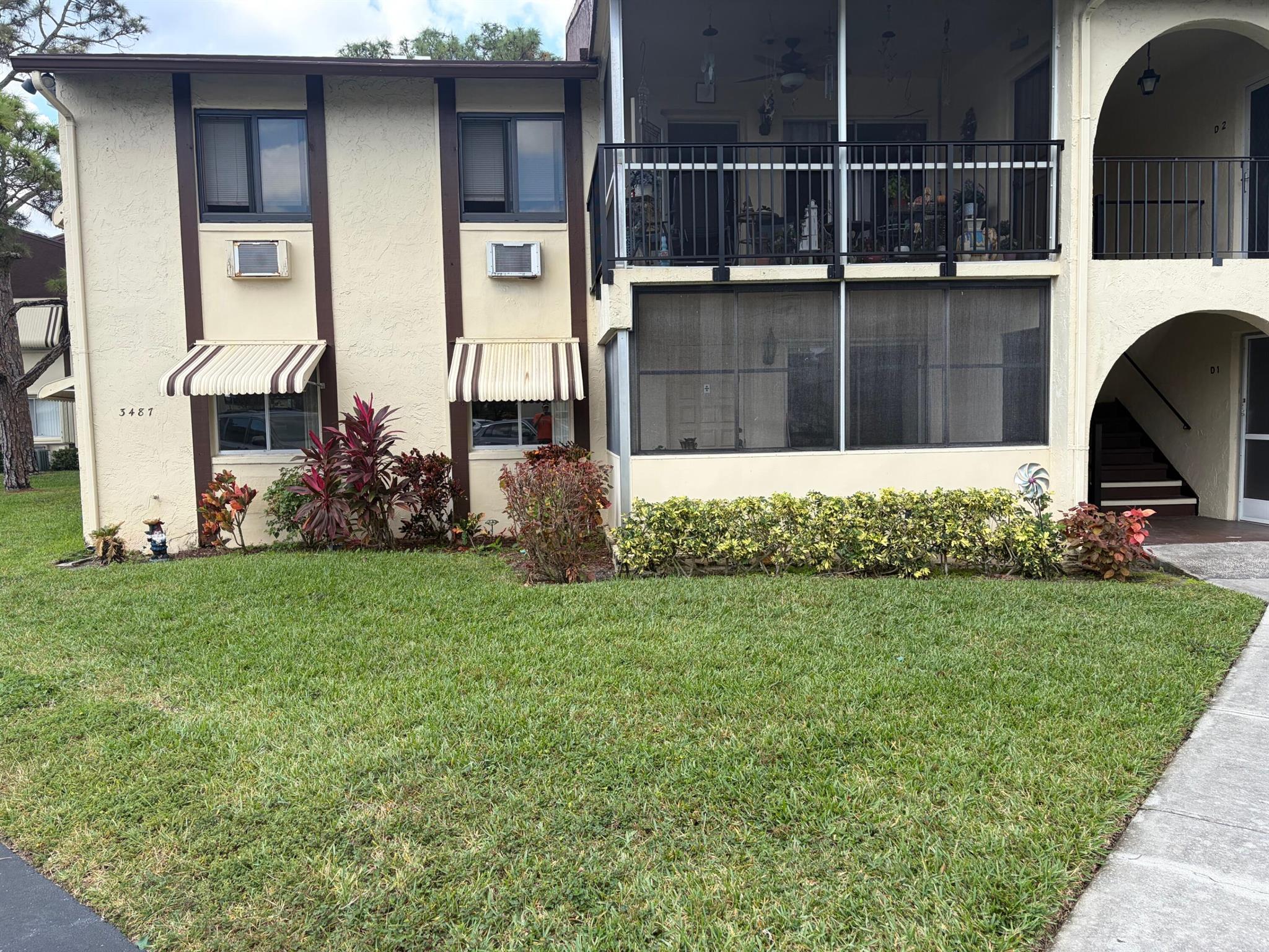 3487 La Palmas Ct #A-1