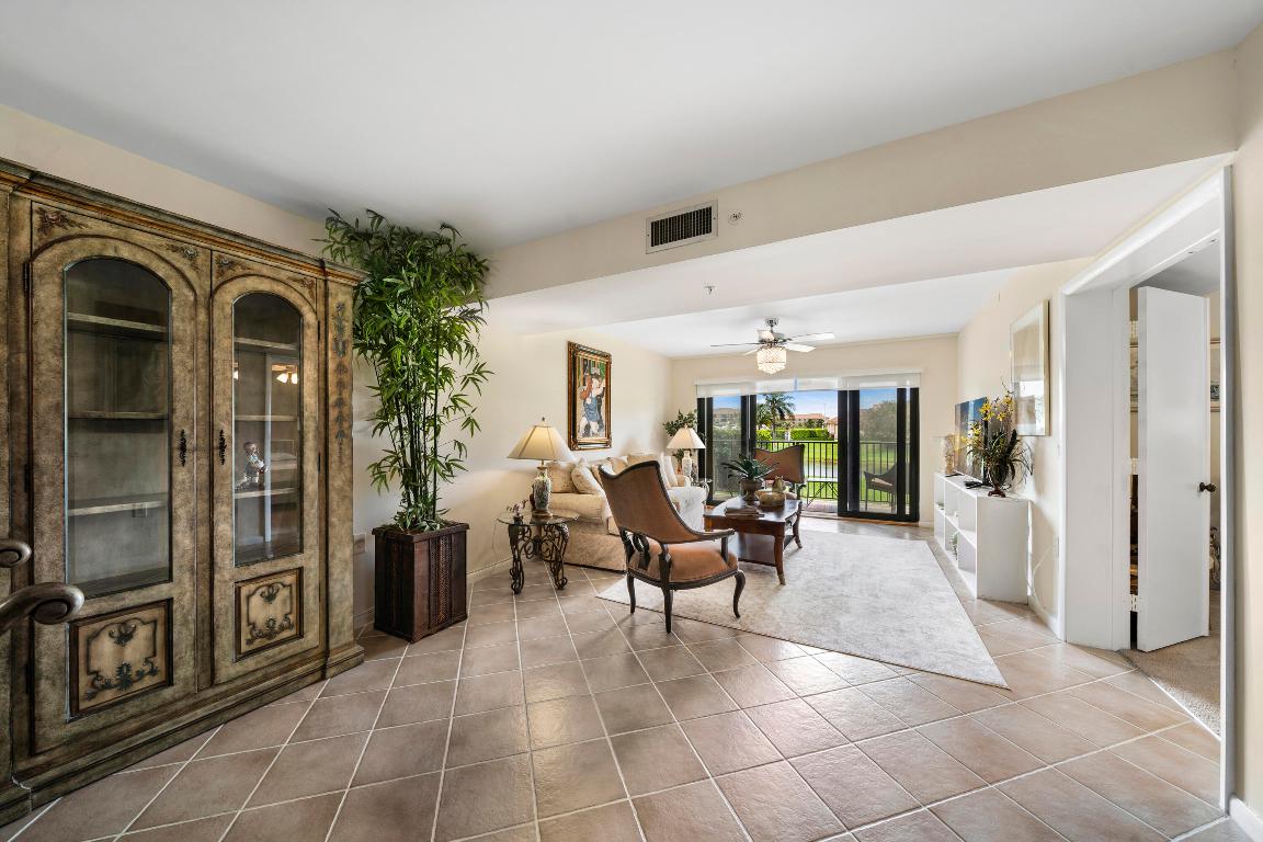 601 Seafarer Cir #104 Jupiter, FL 33477