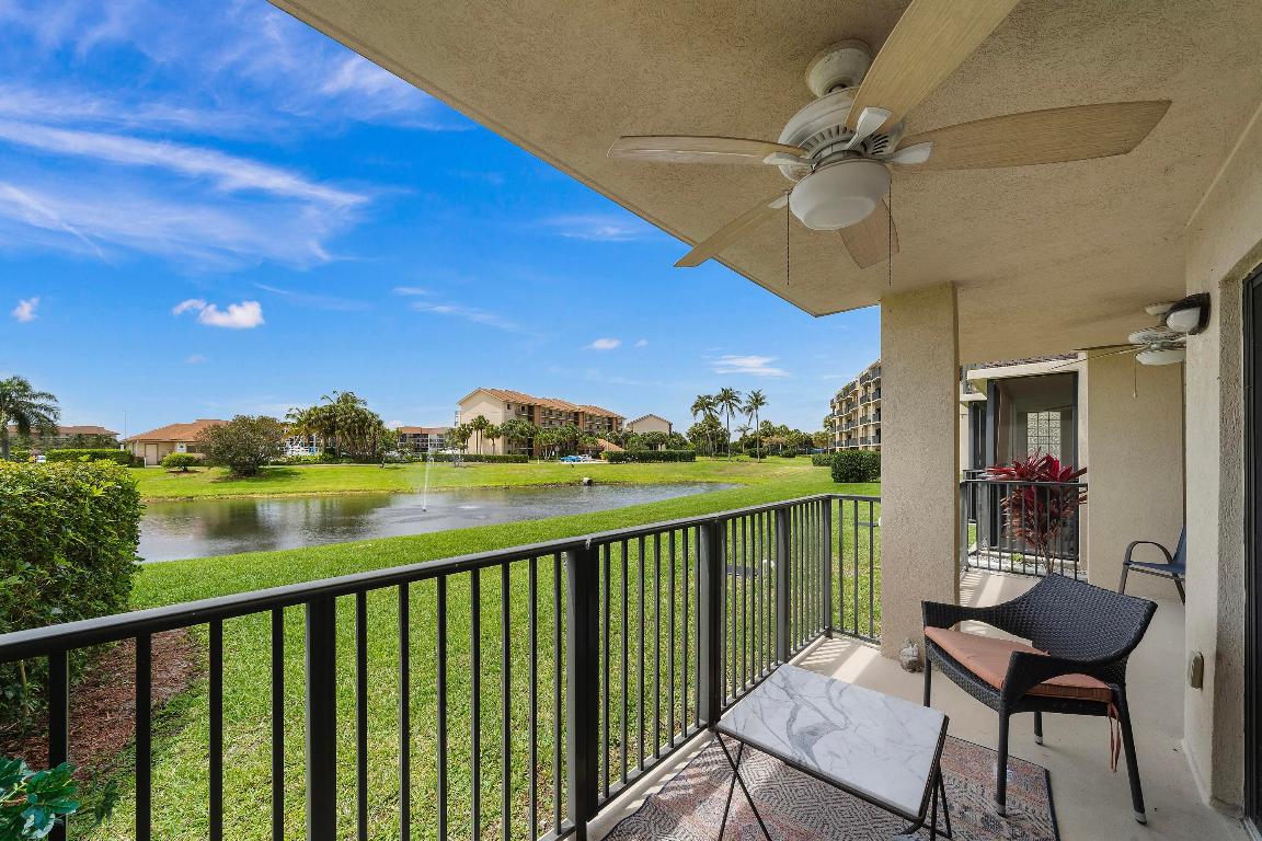 601 Seafarer Cir #104 Jupiter, FL 33477