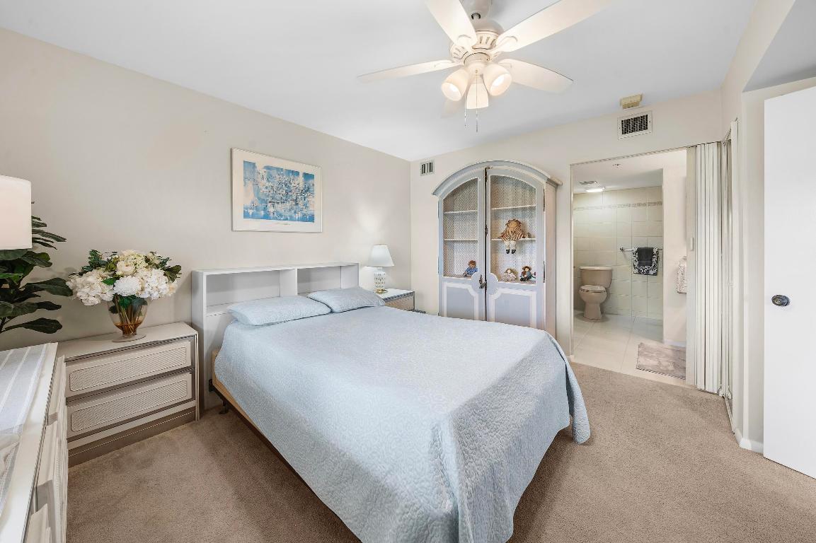 601 Seafarer Cir #104 Jupiter, FL 33477