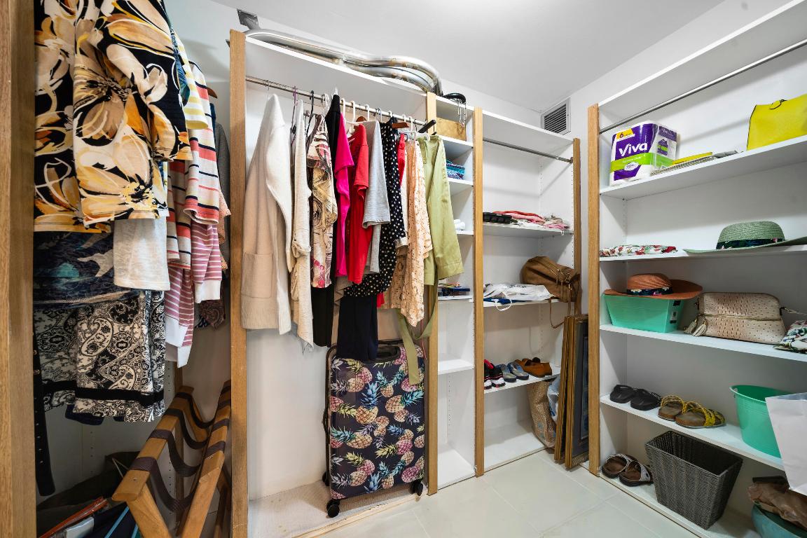 601 Seafarer Cir #104 Jupiter, FL 33477