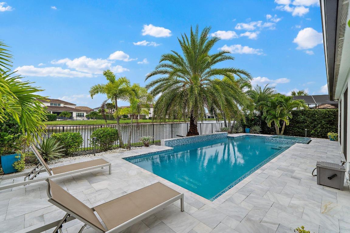 319 Sonoma Isles Jupiter, FL 33478