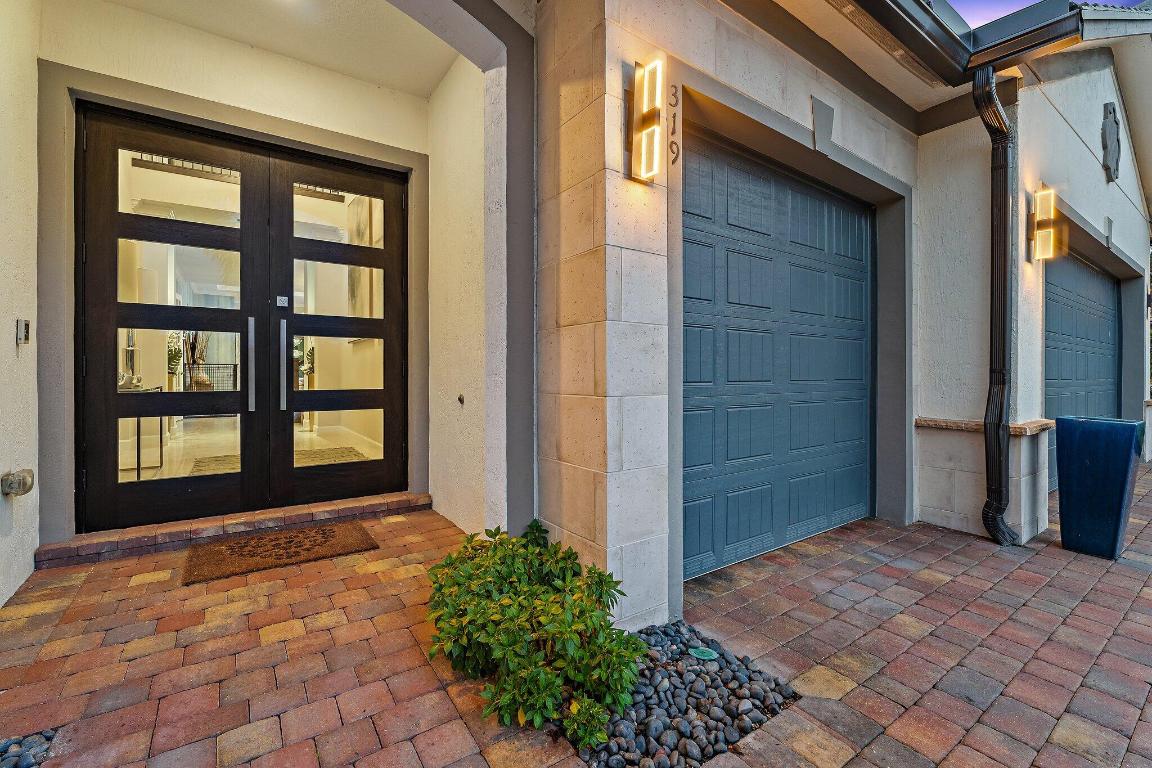 319 Sonoma Isles Jupiter, FL 33478