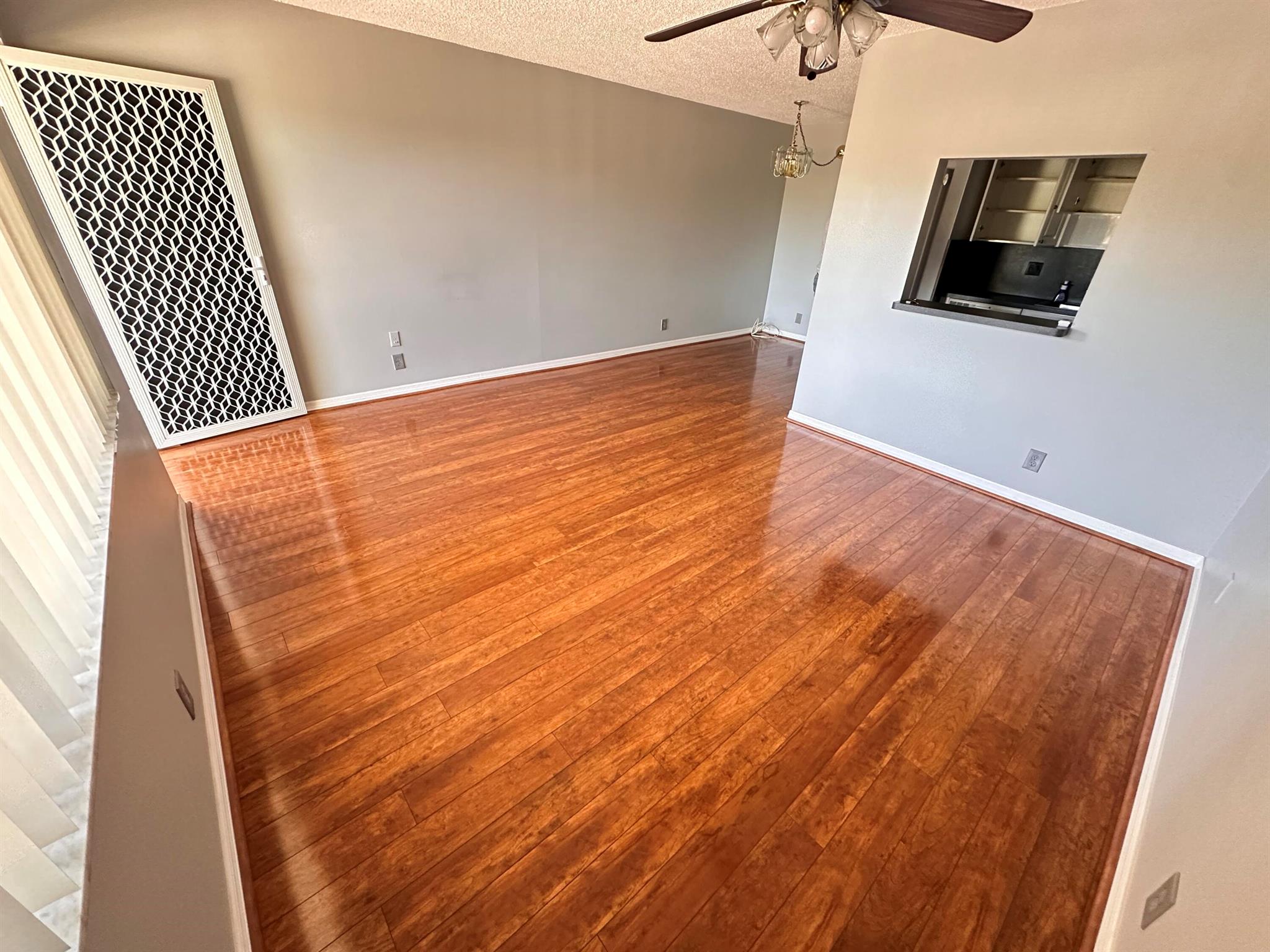 100 Village Grn Cir #306