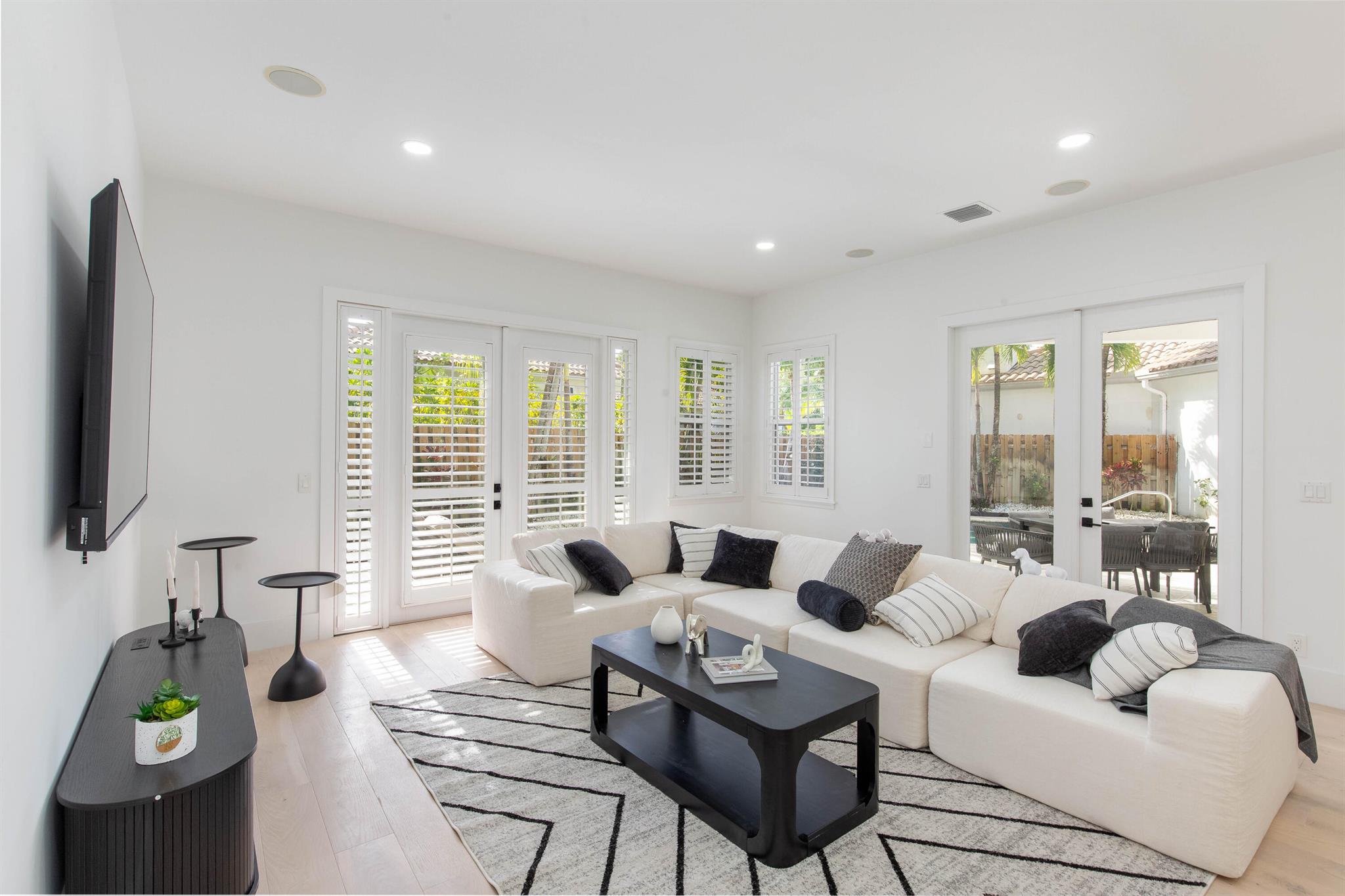 2443 Players Ct Wellington, FL 33414