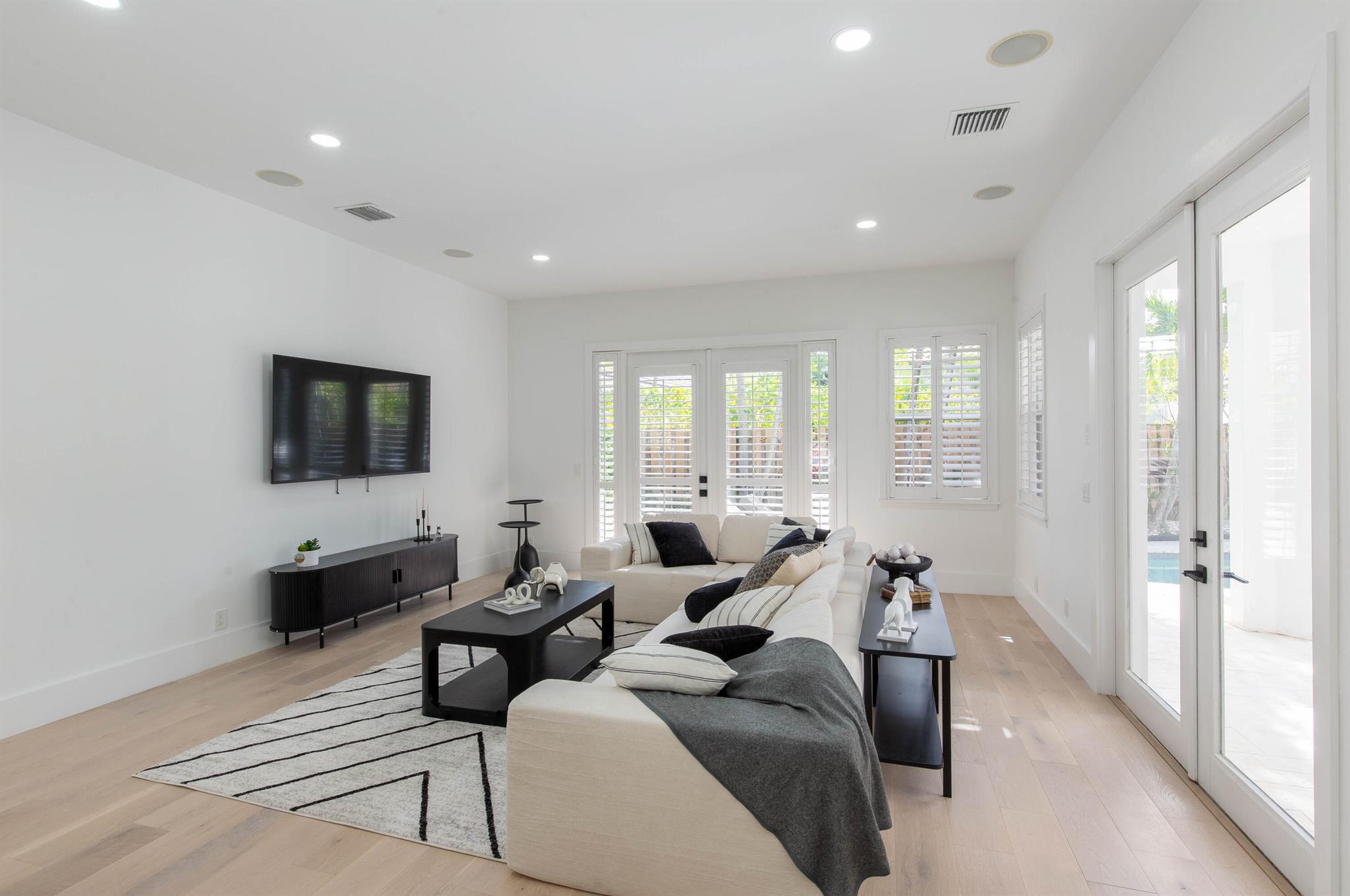 2443 Players Ct Wellington, FL 33414