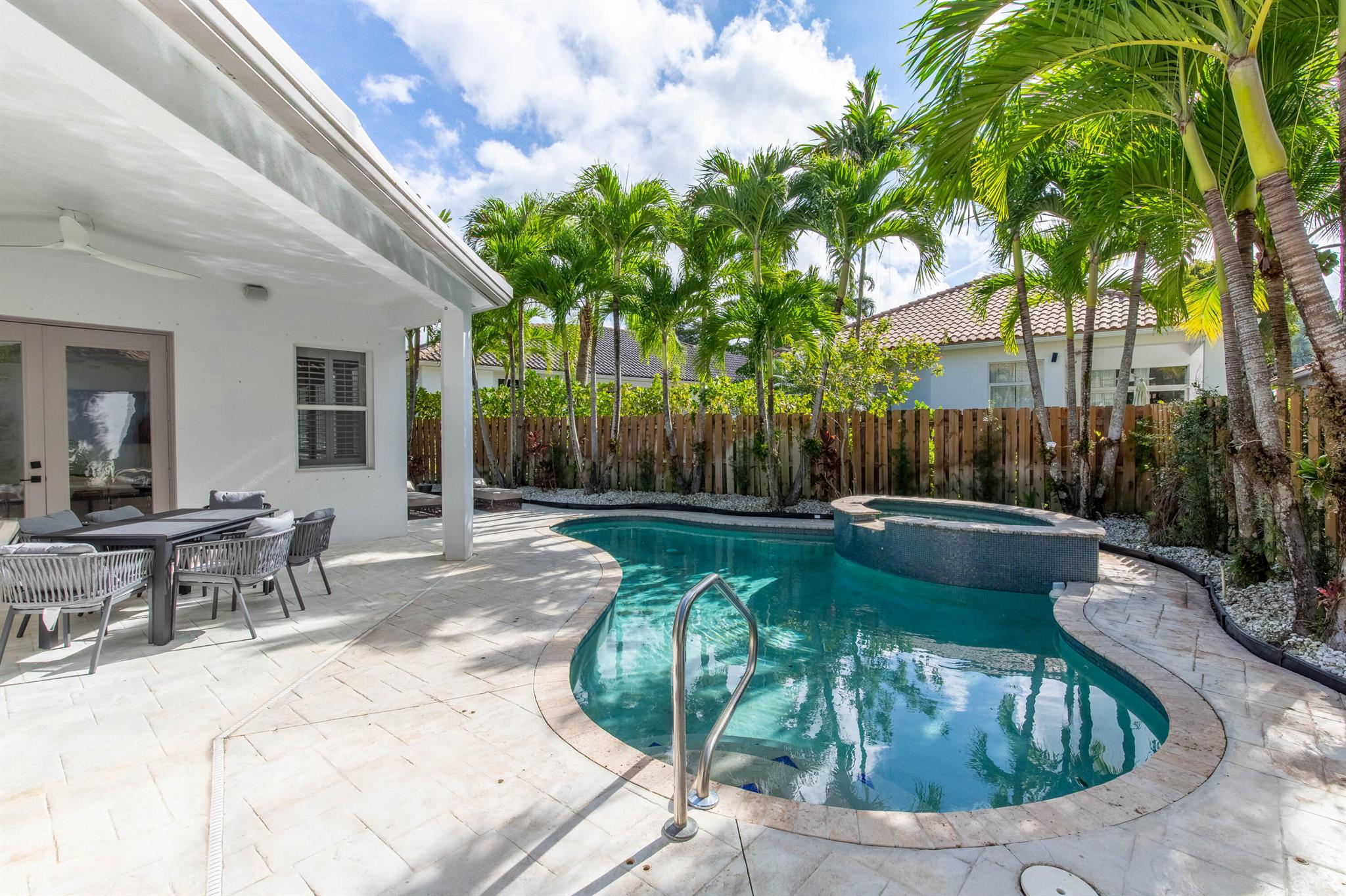 2443 Players Ct Wellington, FL 33414