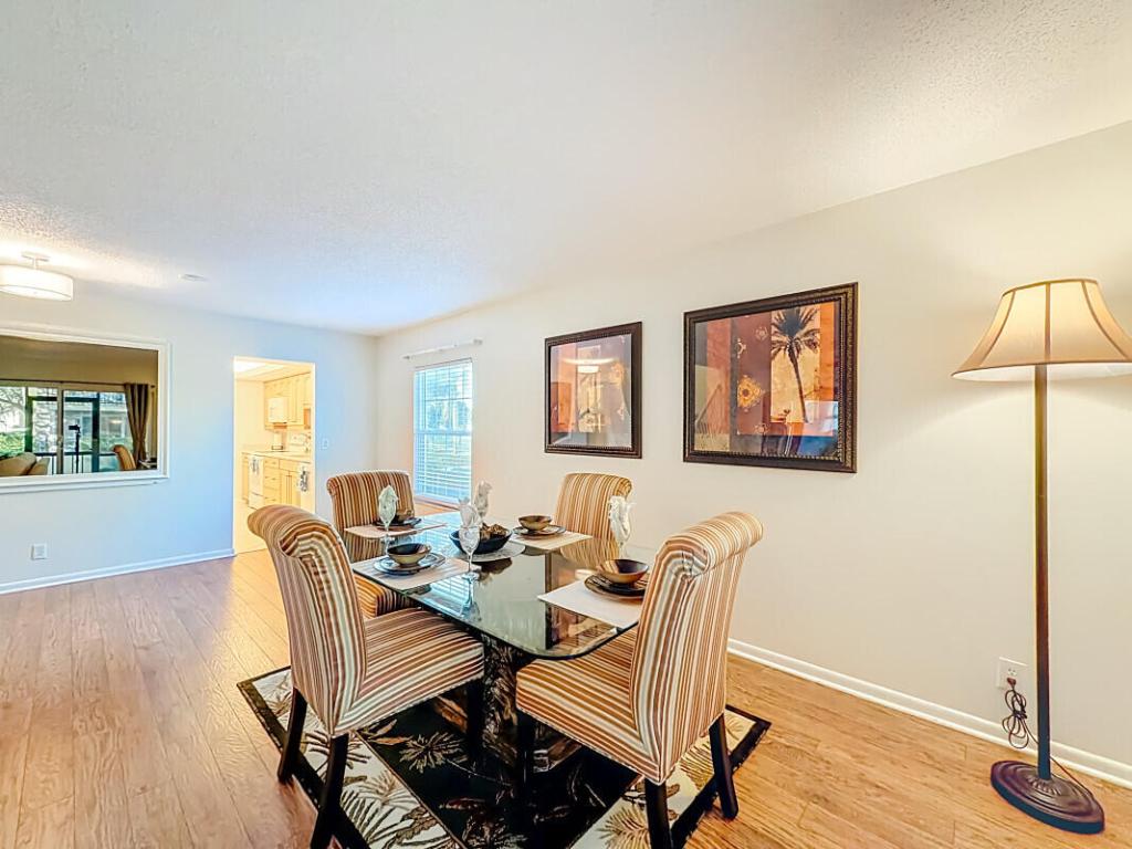 18410 SE Wood Hvn #F Jupiter, FL 33469