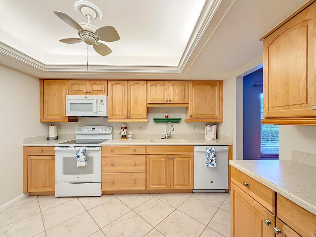 18410 SE Wood Hvn #F Jupiter, FL 33469