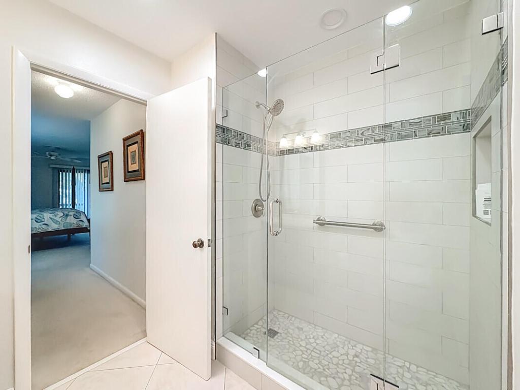 18410 SE Wood Hvn #F Jupiter, FL 33469