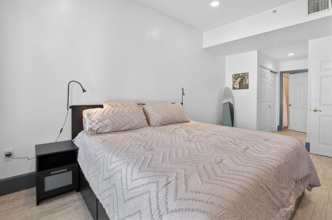 1200 Town Ctr #306 Jupiter, FL 33458