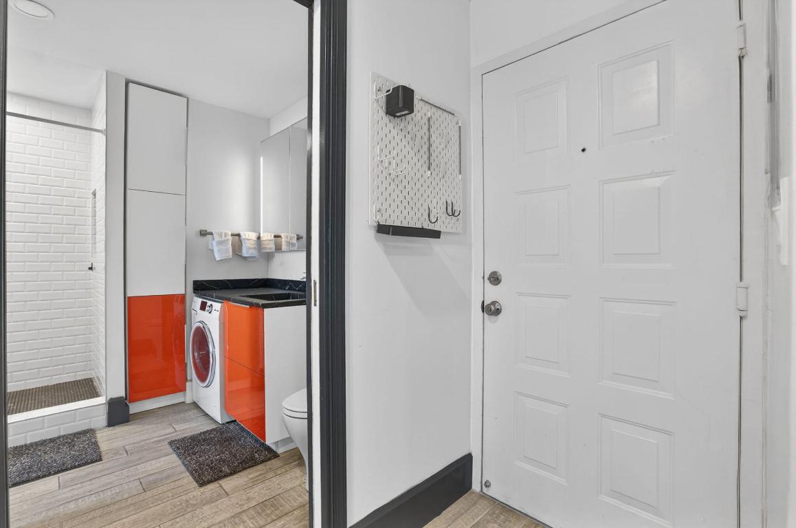 1200 Town Ctr #306 Jupiter, FL 33458