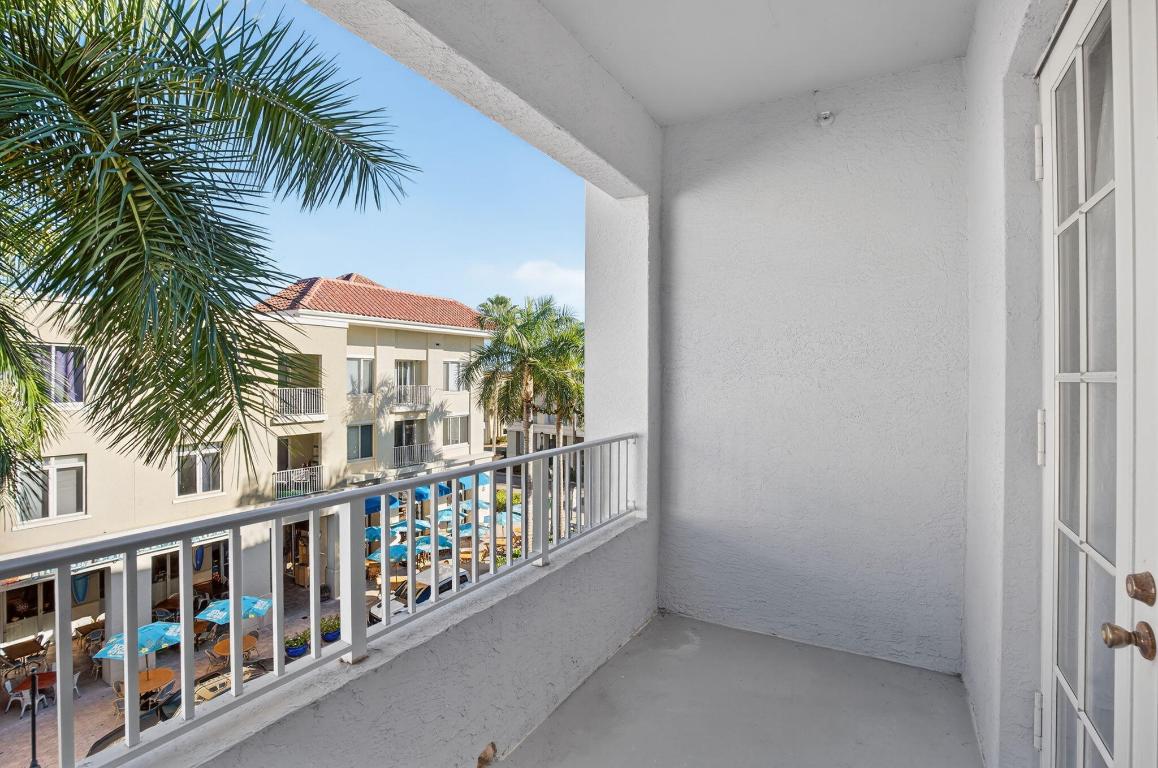 1200 Town Ctr #306 Jupiter, FL 33458