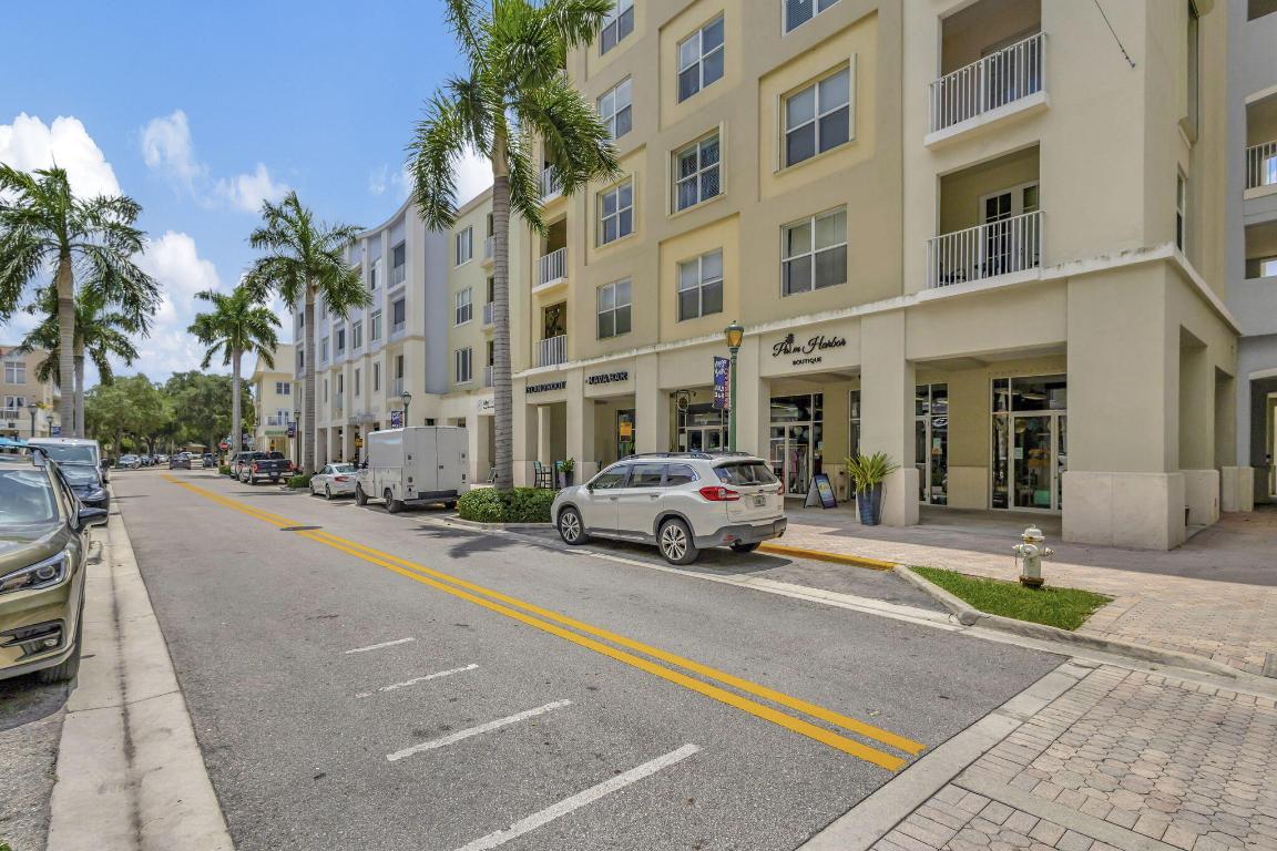 1200 Town Ctr #306 Jupiter, FL 33458