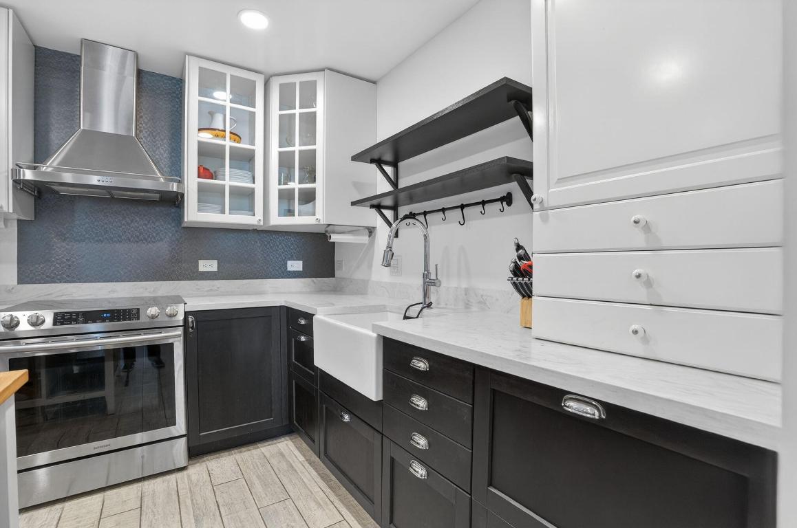 1200 Town Ctr #306 Jupiter, FL 33458