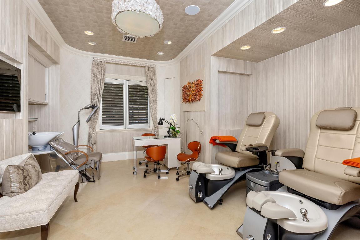 820 S Ocean Manalapan, FL 33462