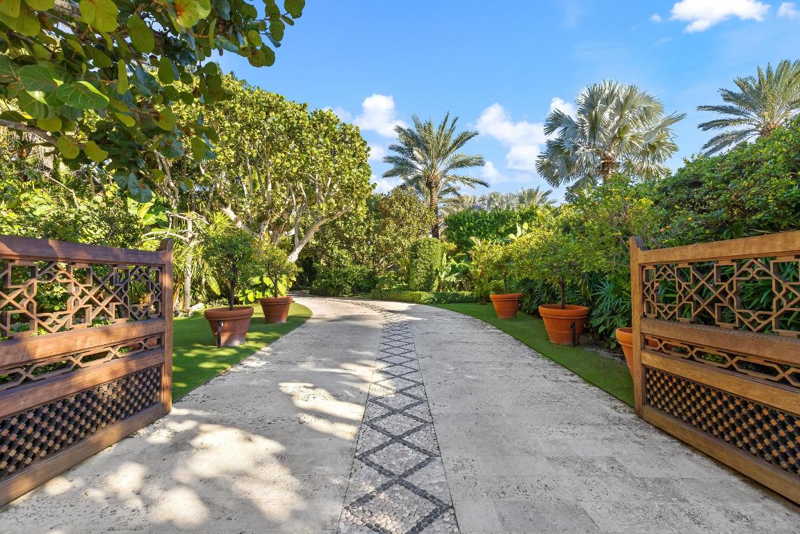 820 S Ocean Manalapan, FL 33462