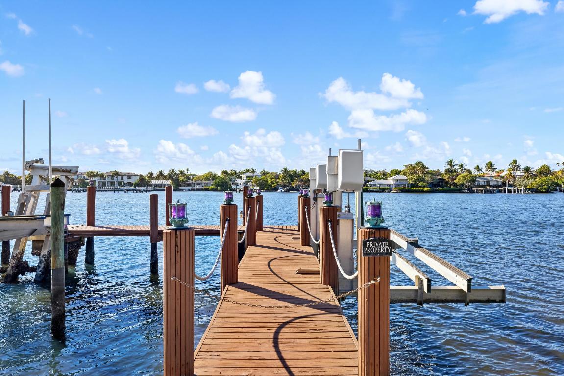 820 S Ocean Manalapan, FL 33462
