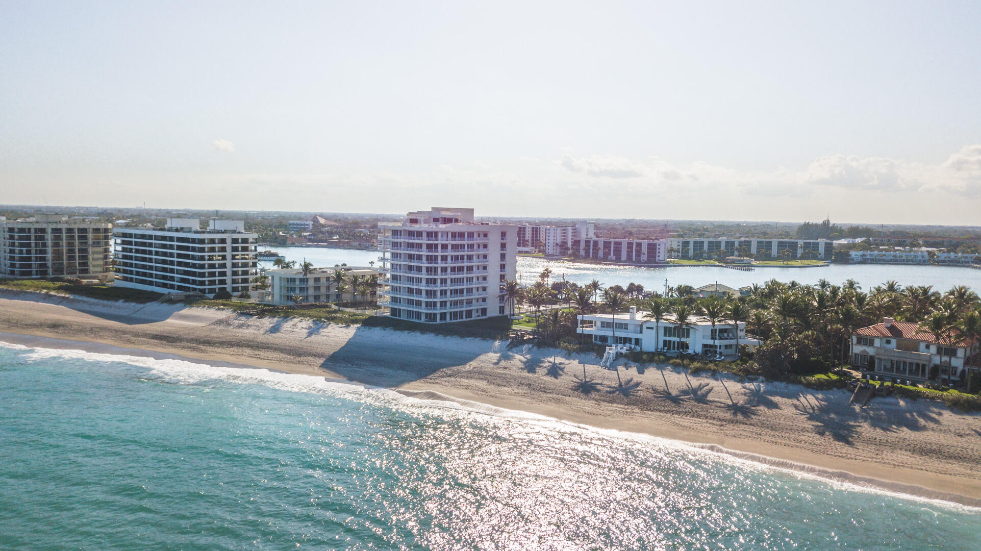 19950 S Beach Rd #4 Tequesta, FL 33469