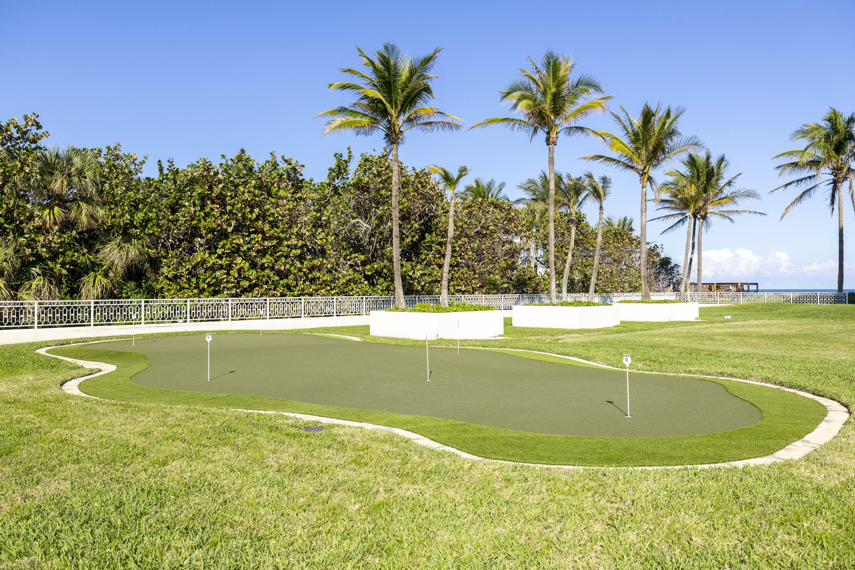 19950 S Beach Rd #4 Tequesta, FL 33469