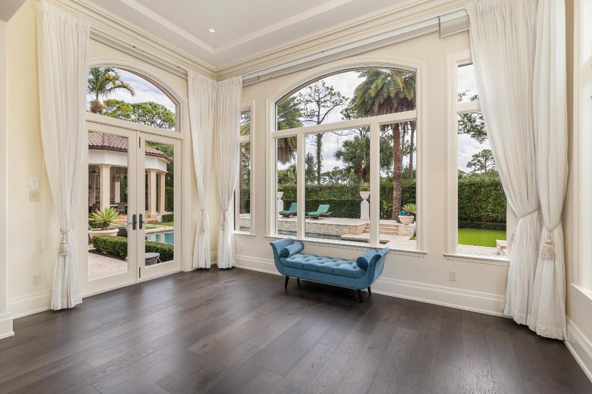 135 W Bears Clb Jupiter, FL 33477