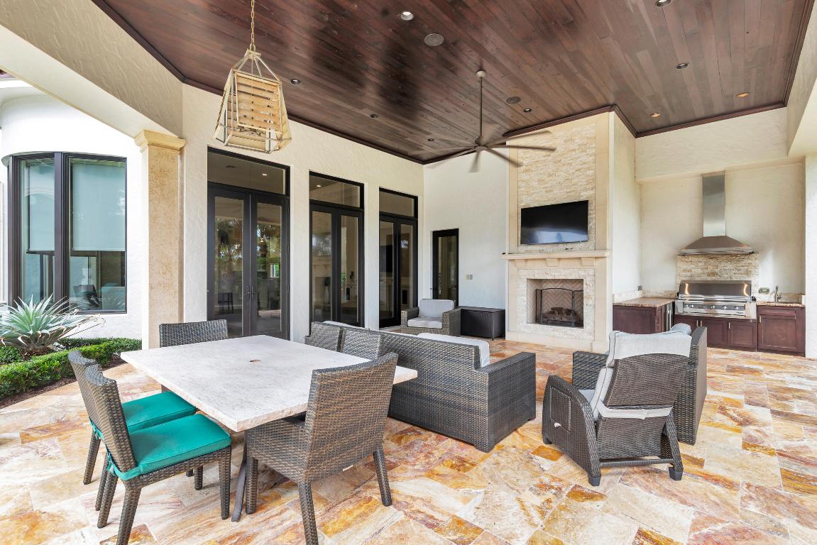 135 W Bears Clb Jupiter, FL 33477