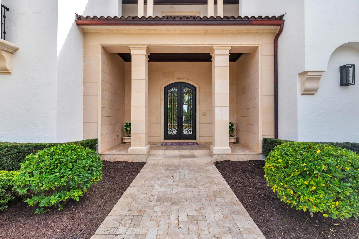 135 W Bears Clb Jupiter, FL 33477