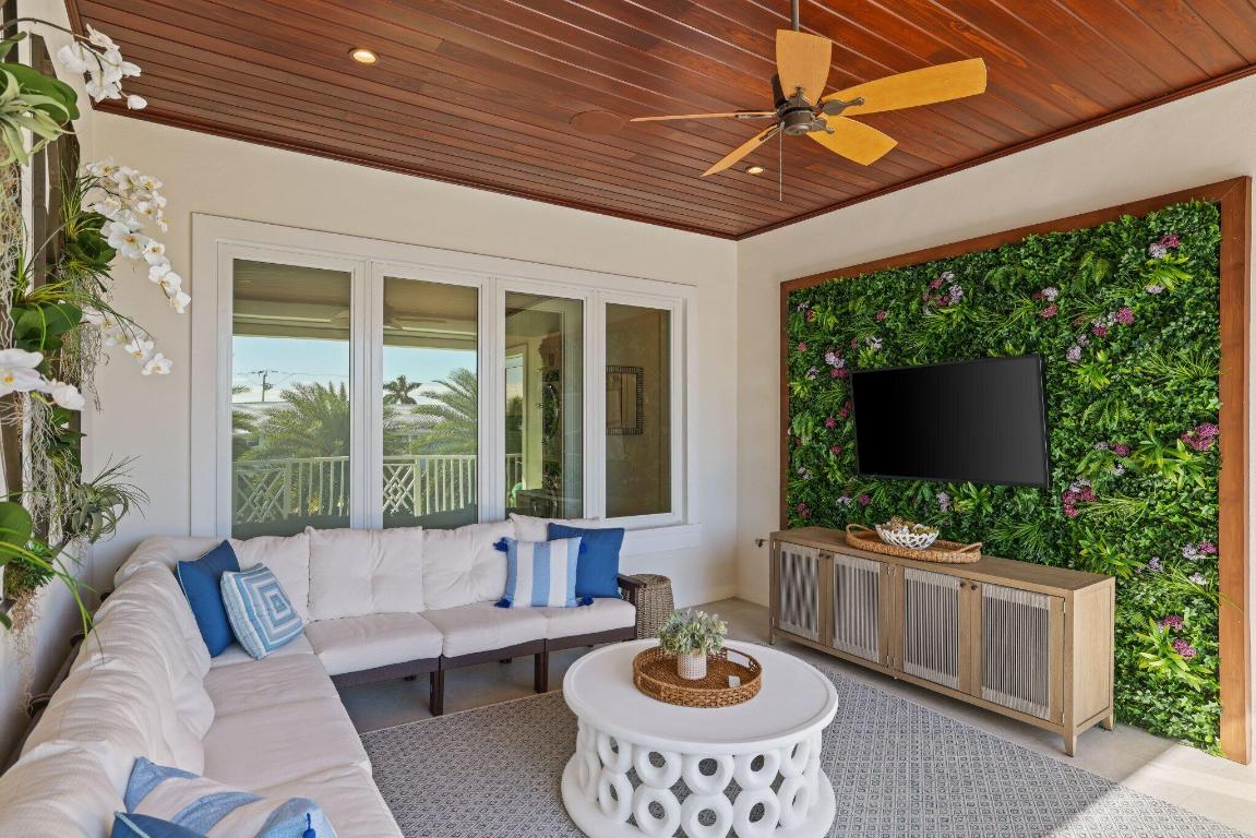 3700 NE 24th Lighthouse Point, FL 33064