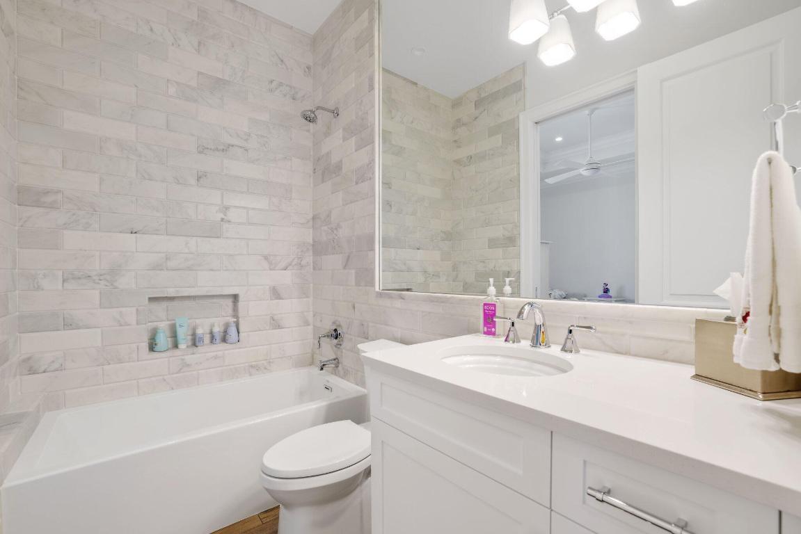 3700 NE 24th Lighthouse Point, FL 33064