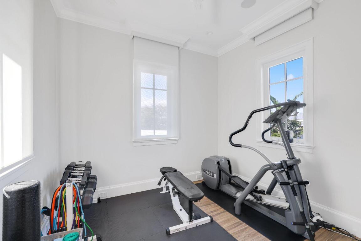 3700 NE 24th Lighthouse Point, FL 33064