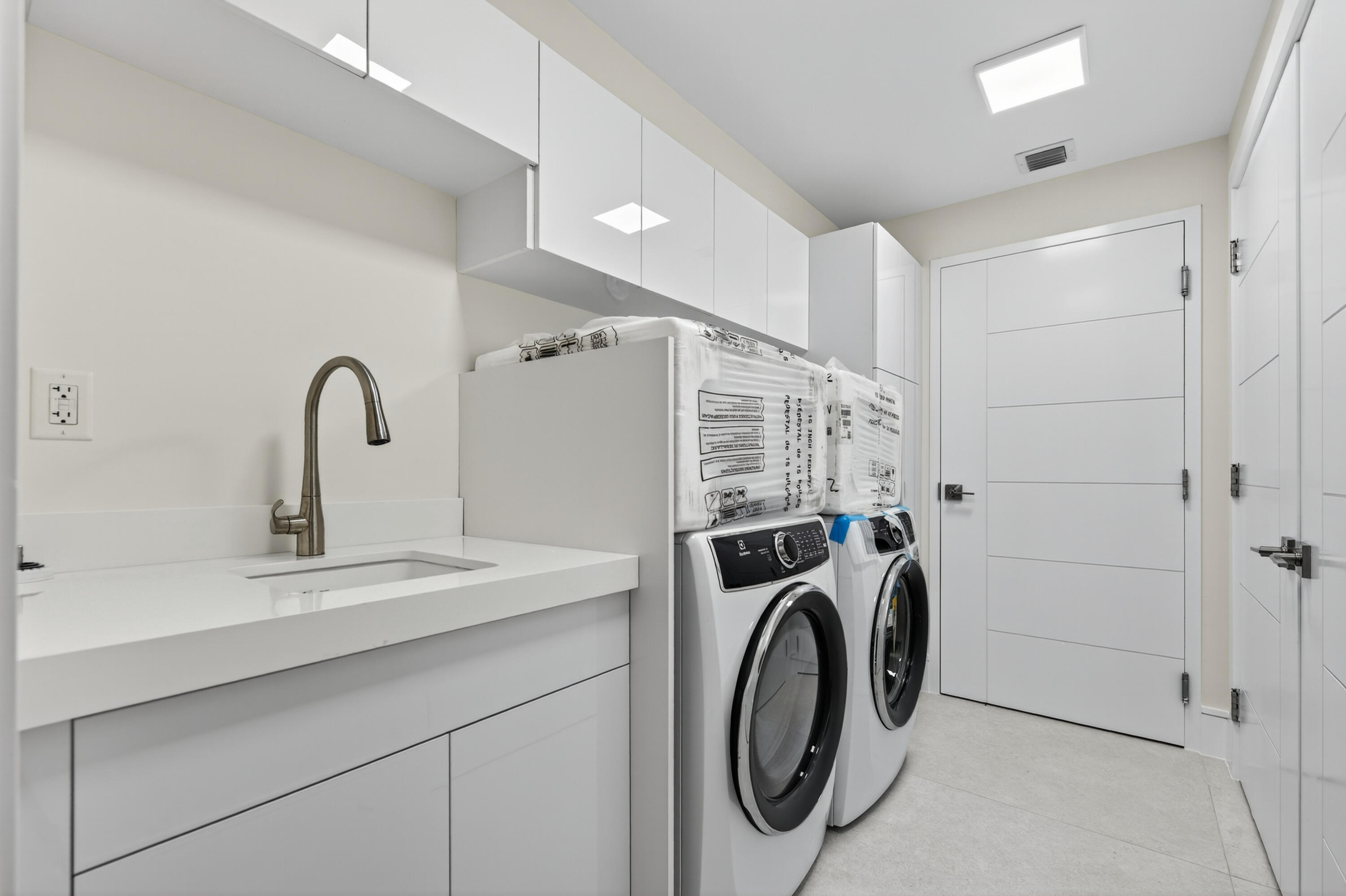 1 S Coastal #3030 Jupiter, FL 33477