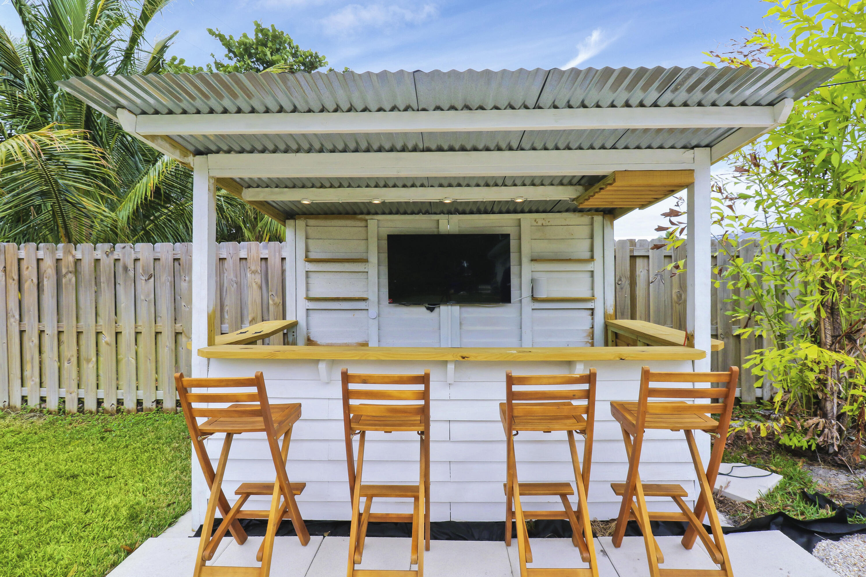 9 W Riverside Jupiter, FL 33469