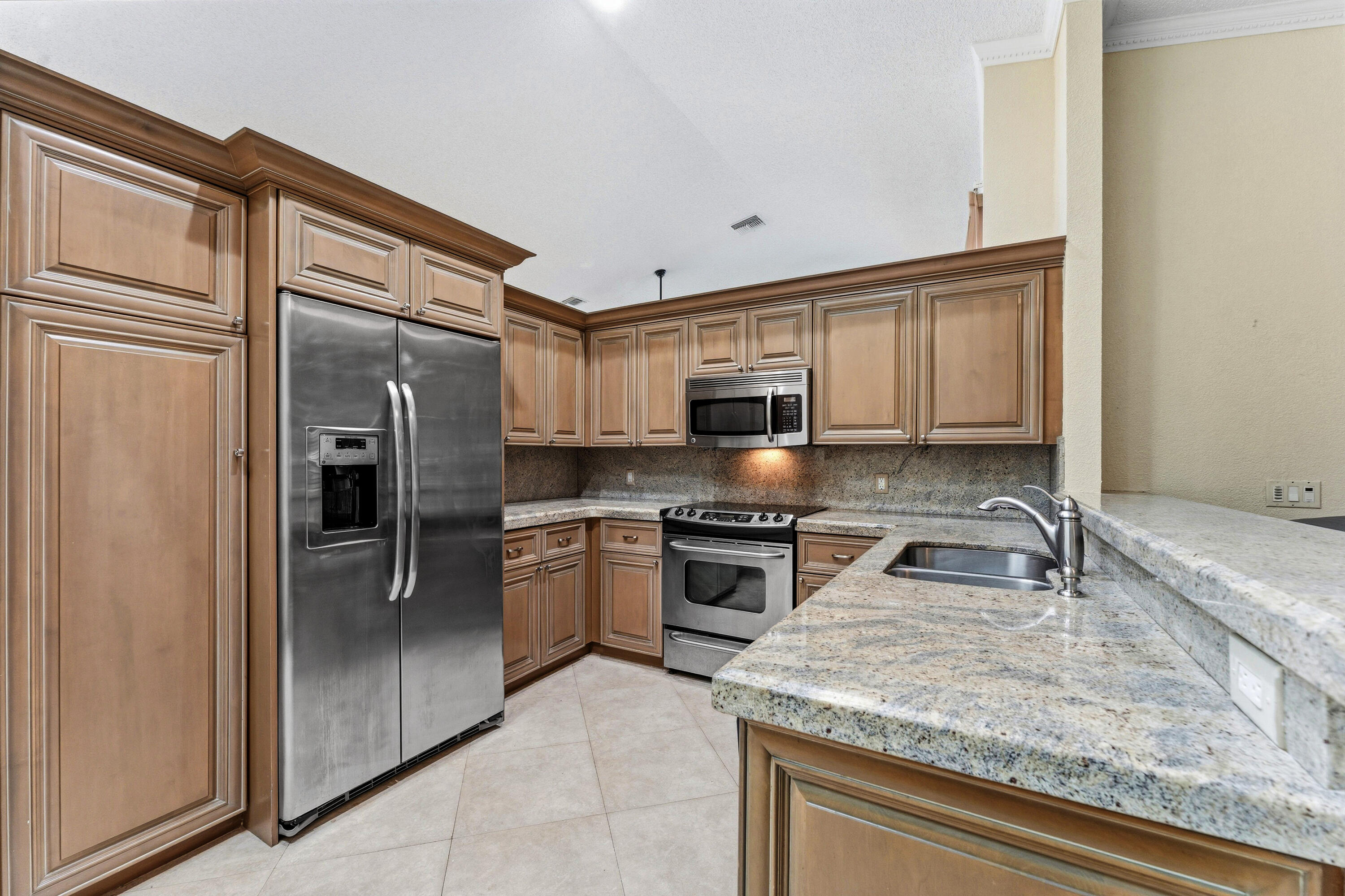 6122 Golf Villas Boynton Beach, FL 33437