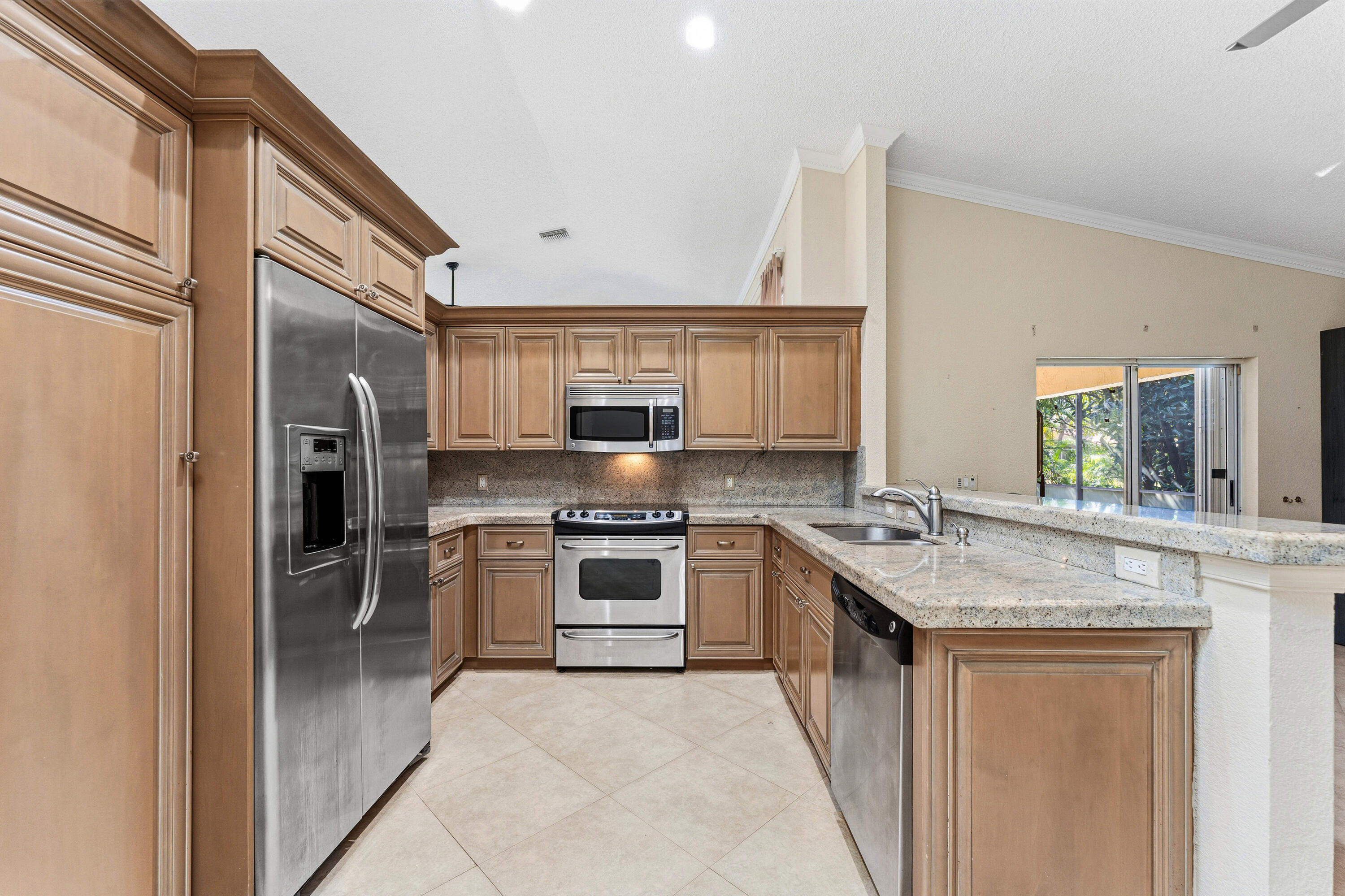 6122 Golf Villas Boynton Beach, FL 33437