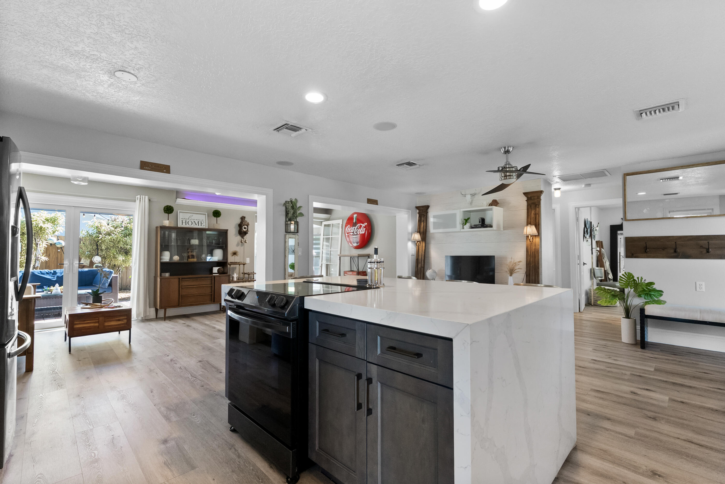 1605 Treemont Jupiter, FL 33469